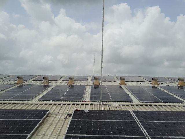 Residential rooftop solar system installed by Prayosha Solar